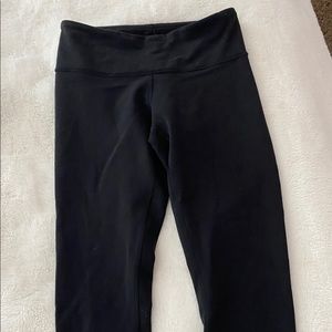 ADORABLE LULULEMON BLACK LEGGINGS!!!